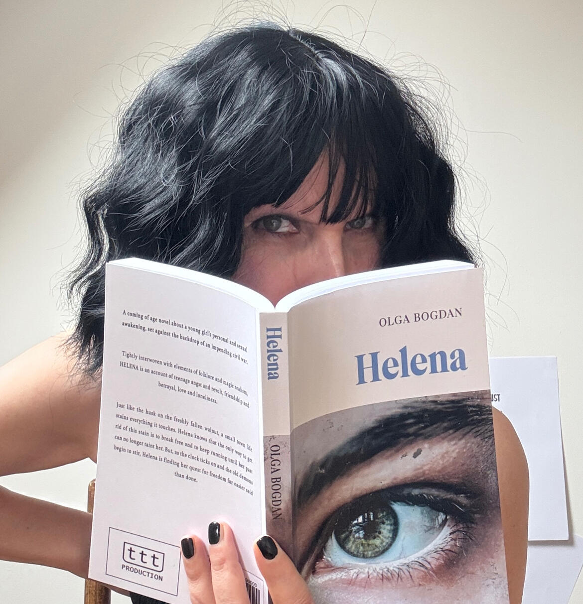 A THRILLER ROMANCE ABOUT A GOOD DEED GONE BAD. Three Gen Z film students discover that channelling Gen X isn't half as fun as the big screen would have them believe. When a group of friends embark on a series of vigilante missions in their sleepy seaside